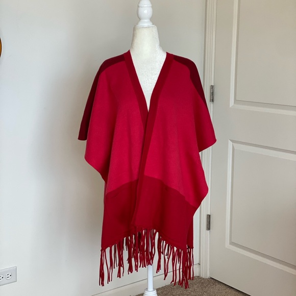 Cabi- fringe poncho shawl - Picture 2 of 15